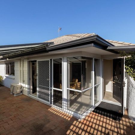 Pavilion Beachfront Apartments Mount Maunganui Bagian luar foto