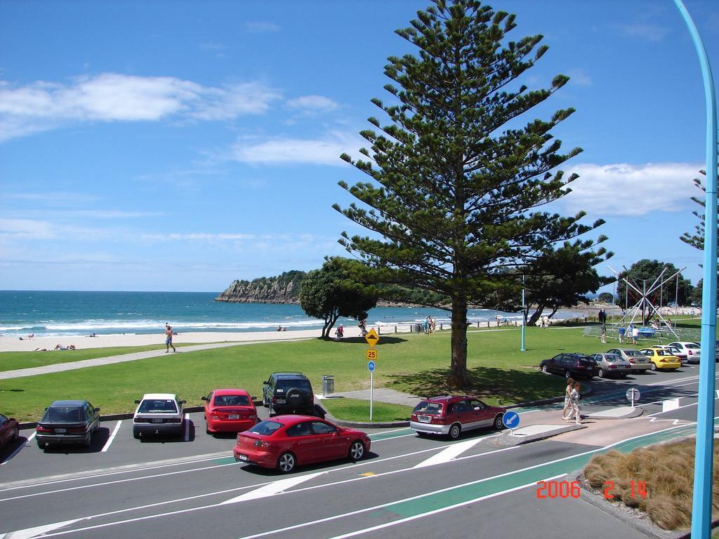 Pavilion Beachfront Apartments Mount Maunganui Bagian luar foto