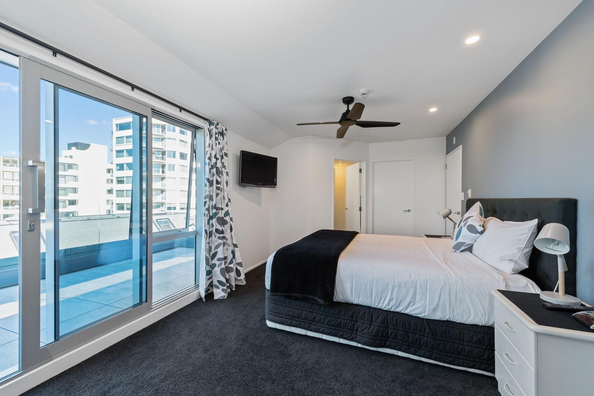 Pavilion Beachfront Apartments Mount Maunganui Bagian luar foto