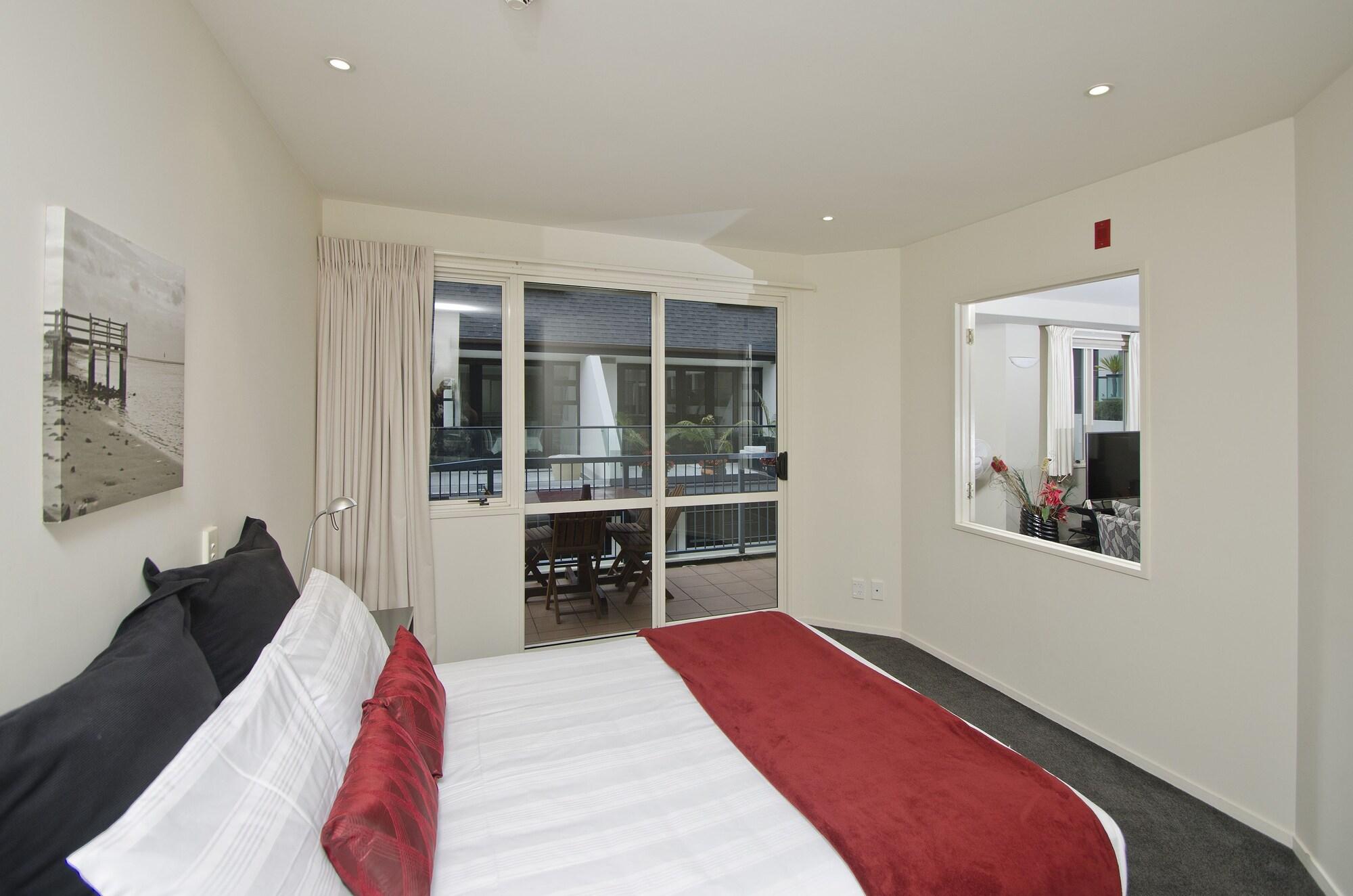 Pavilion Beachfront Apartments Mount Maunganui Bagian luar foto